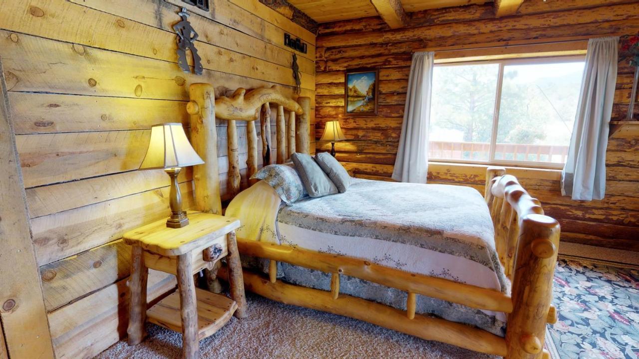 Canyon View Family Cabin, Deck, Tv Room, Games, Bbq, Campfire Monticello Exteriör bild