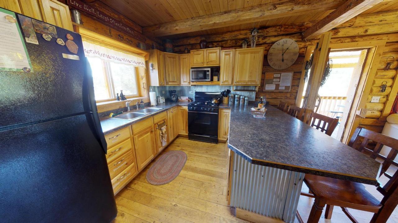 Canyon View Family Cabin, Deck, Tv Room, Games, Bbq, Campfire Monticello Exteriör bild